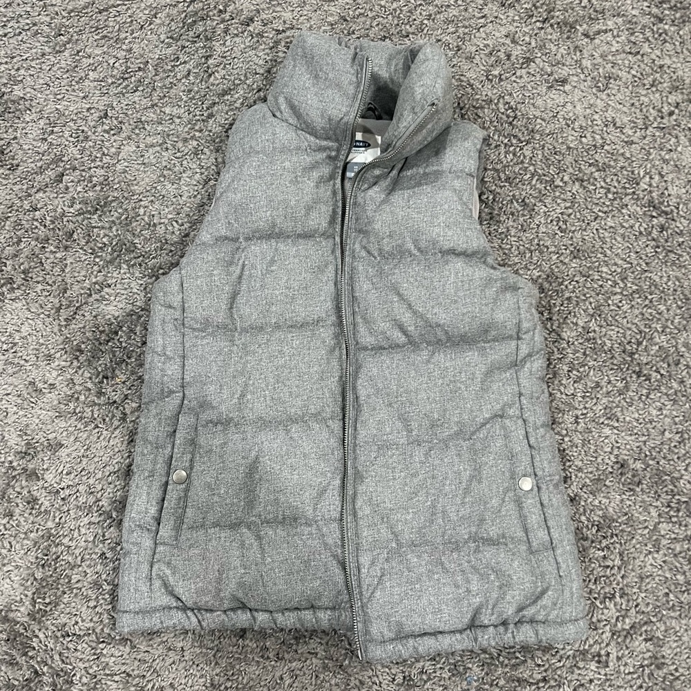 Grey puffer vest